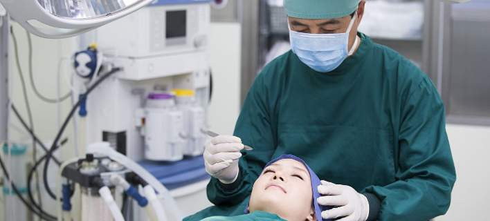 Κινέζα έκανε πλαστική επέμβαση για να μην πληρώσει τα χρέη της!